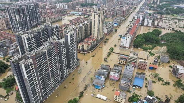 চীনের দক্ষিণাঞ্চলীলের গুয়াংডংয়ে সর্বোচ্চ বৃষ্টিপাতের সতর্কতা জারি