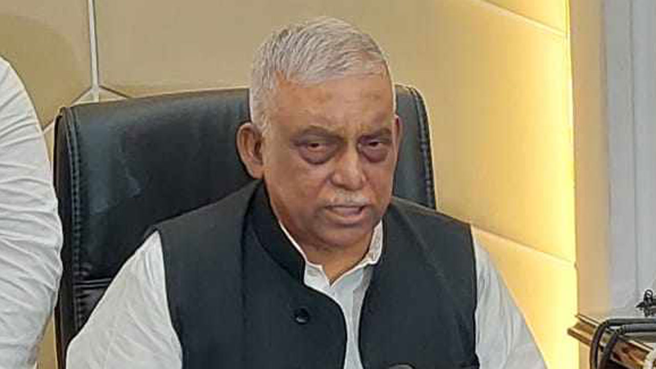 দেশের কারাগারে আটক ৩৬৩ বিদেশি: স্বরাষ্ট্রমন্ত্রী