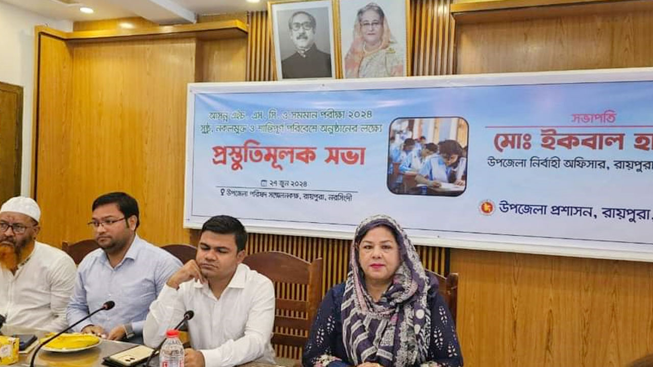 ১৪ দিন পর প্রকাশ্যে এলেন ছাগলকাণ্ডে বিতর্কিত মতিউরের স্ত্রী লাকী
