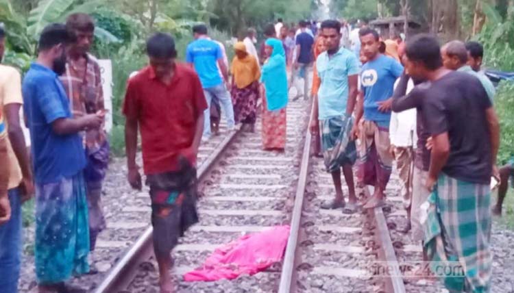 জয়পুরহাটে ট্রেনের ধাক্কায় মা-ছেলের মৃত্যু