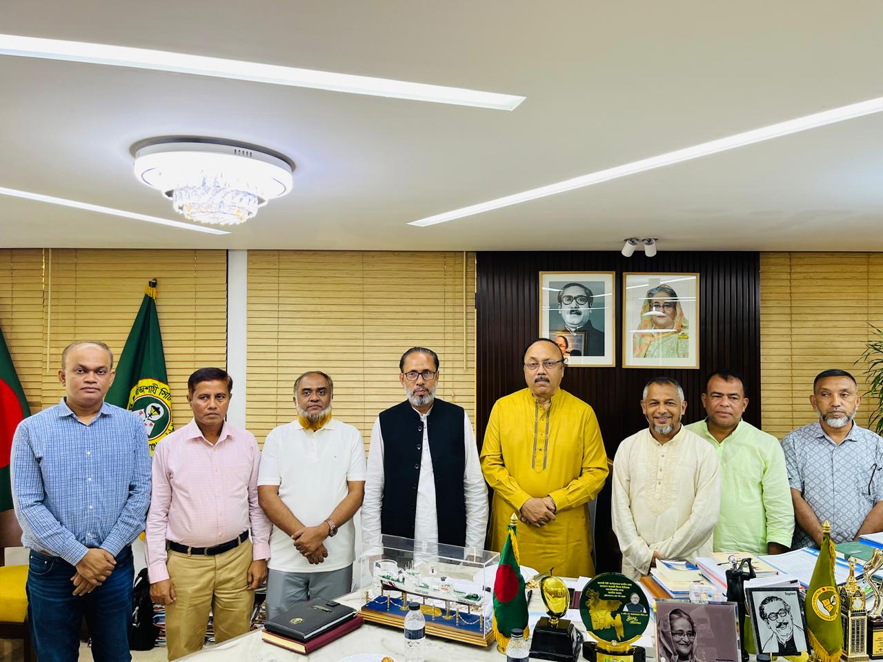 রাসিক মেয়রের সাথে পটিয়া পৌরসভার মেয়র ও কাউন্সিলরবৃন্দের সাক্ষাৎ