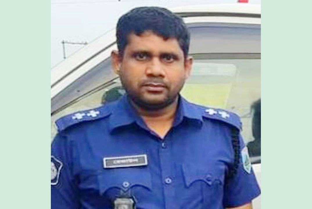 আসামি ধরতে নদীতে ঝাঁপ, পুলিশ কর্মকর্তার মৃত্যু