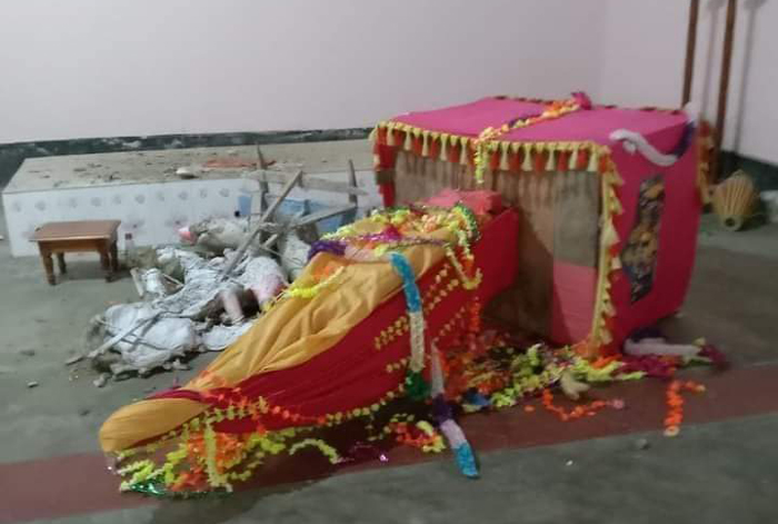 বাঘায় তিনটি মন্দির ভাংচুর ও লুটপাট, আটক ১