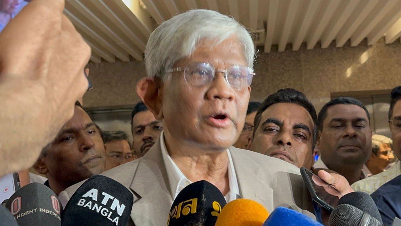 আমাদের প্রধান কাজ আইনশৃঙ্খলা ঠিক করা : অর্থ উপদেষ্টা