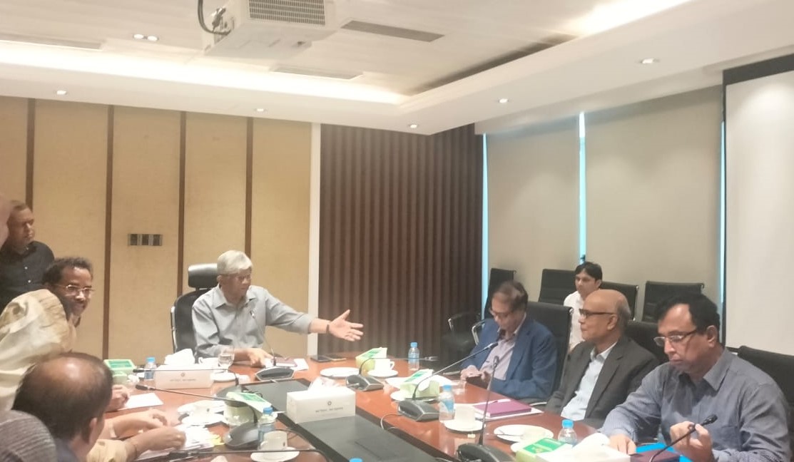 রিজার্ভ সংকট ওভারনাইট যাবে না : গভর্নর