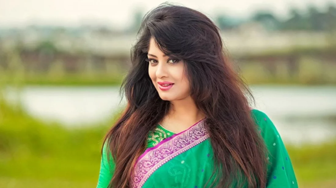 ‘আলো আসবেই’ গ্রুপ কাণ্ড, মৌসুমী যা বললেন