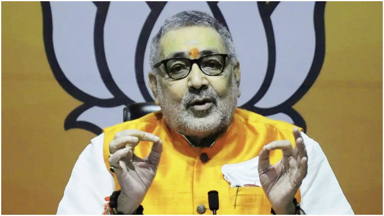 ‘ভারতকে বাংলাদেশে পরিণত করার ষড়যন্ত্র চলছে’: ভারতের কেন্দ্রীয় মন্ত্রী গিরিরাজ সিং