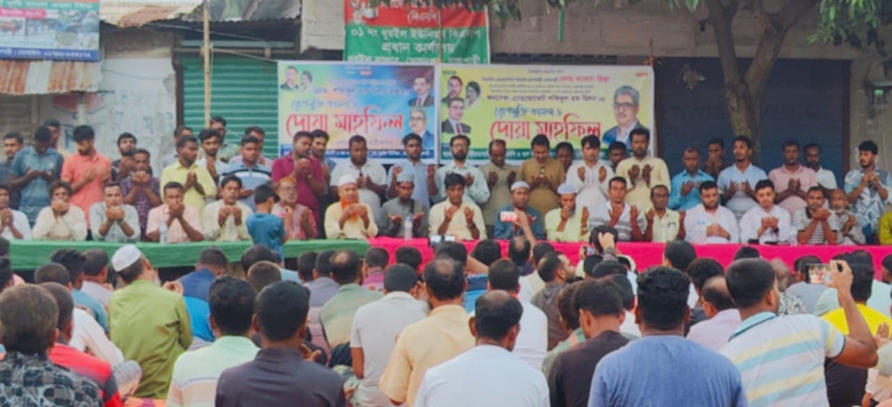 মোহনপুরে বিএনপি নেতা মিলনের রোগমুক্তি কামনায় দোয়া