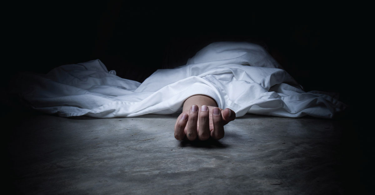 শ্মশানে দাহ করার আগ মুহূর্তে নড়ে উঠলেন যুবক