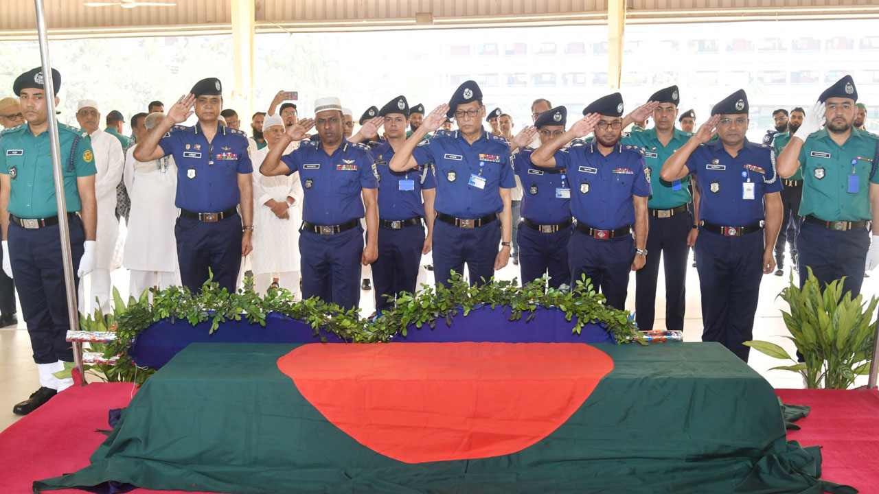 সাবেক আইজিপি সৈয়দ সিরাজুল ইসলাম আর নেই