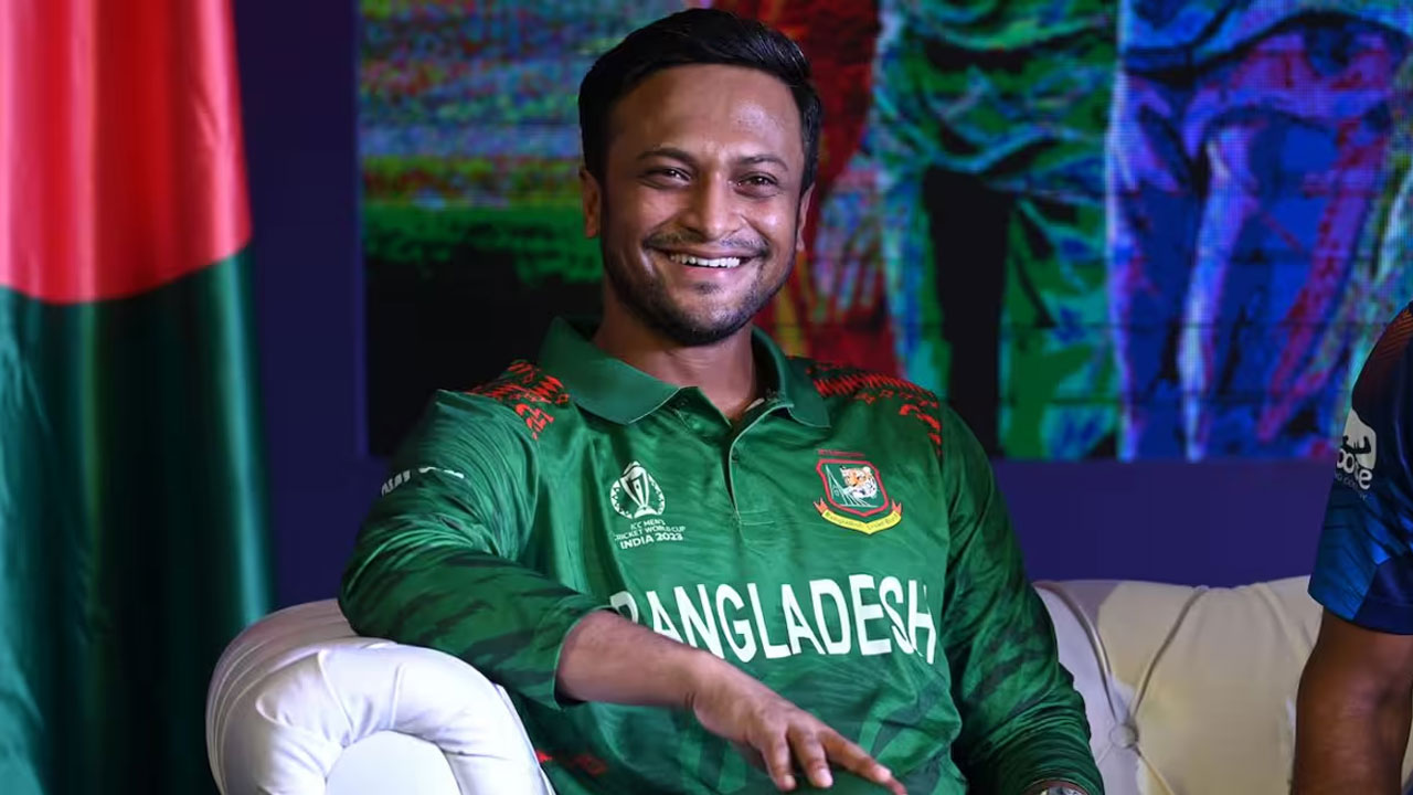 নিষেধাজ্ঞা কাটিয়ে সাকিব ফেরায় যা বললেন মেহেদি