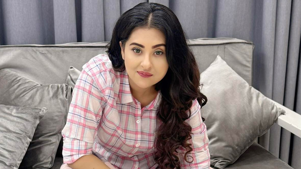 ভবিষ্যতে কার কাছে থাকতে চান বুবলী?