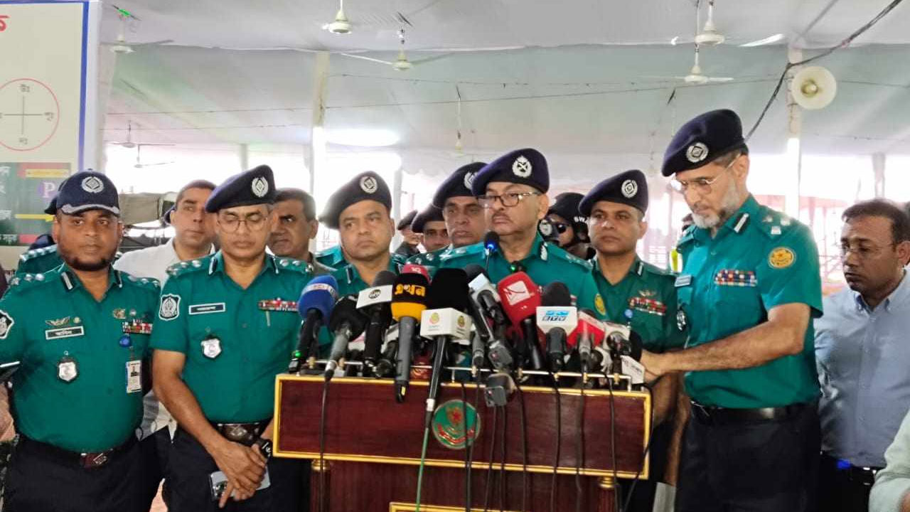 ঈদের ছুটিতে রাতের ঢাকার নিরাপত্তায় থাকবে ৫০০ পেট্রোল টিম