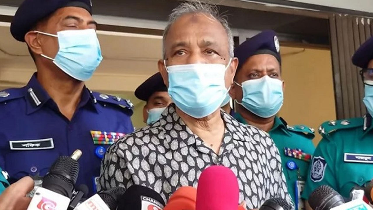 তারেক রহমান চাইলে যেকোনো সময় দেশে ফিরতে পারেন : স্বরাষ্ট্র উপদেষ্টা