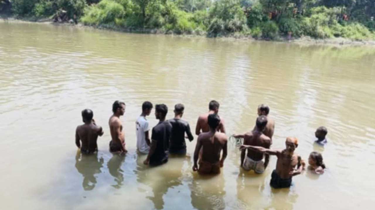 নানির সঙ্গে গোসল করতে গিয়ে নদীতে ডুবে গেল নাতি