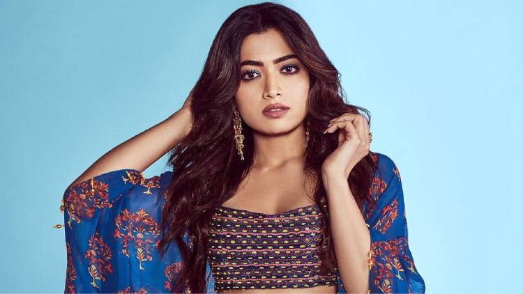 ‘অভিযোগ ছাড়াই টানা ১২ ঘণ্টা কাজ করেন রাশমিকা’