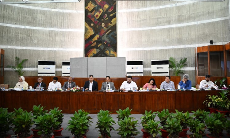জনপ্রত্যাশা পূরণে সমঝোতার ভিত্তিতে সংবিধান সংশোধন করা হবে : স্বরাষ্ট্রমন্ত্রী